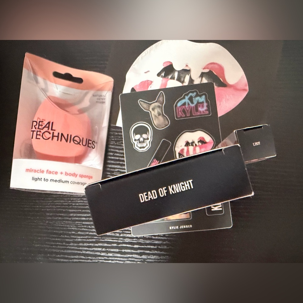 Makeup bundle - Picture 3 of 9